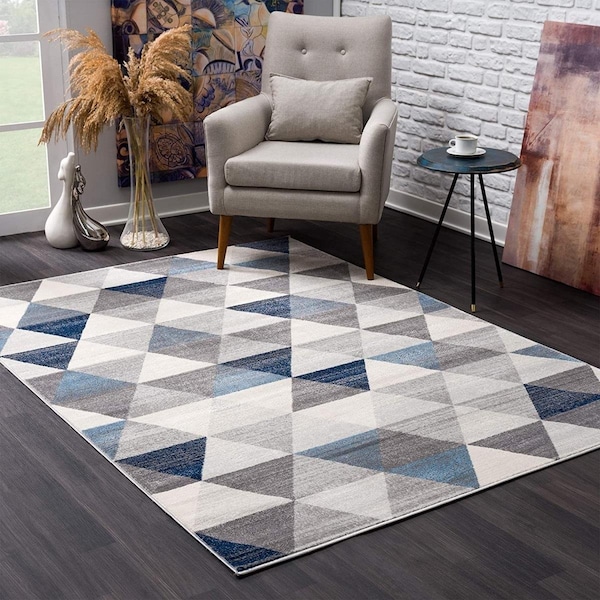 Homeroots 7 x 10 ft. Navy Blue Geometric Diamond Area Rug 390238 - main